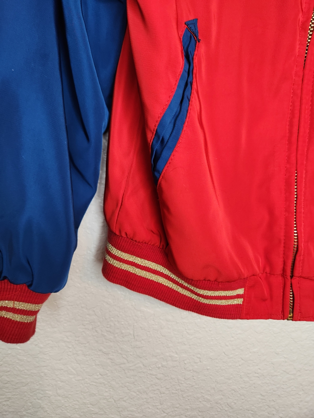 Captain Marvel Disney Comics Jacket Girls Full Zip Logo Red Blue Y2k size 5 6 - Picture 4 of 16